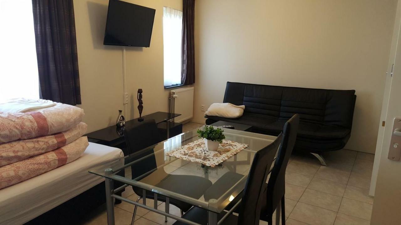 Apartment + Studios Insulinde Тилбург Екстериор снимка