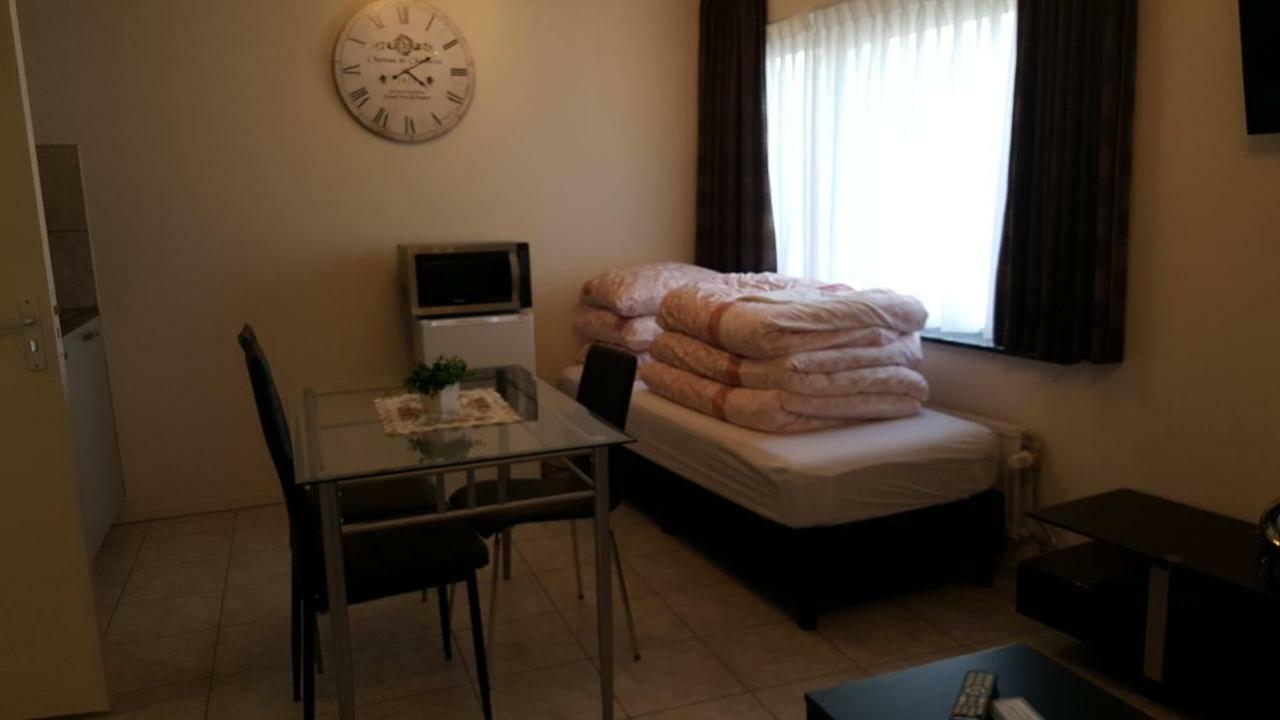 Apartment + Studios Insulinde Тилбург Екстериор снимка