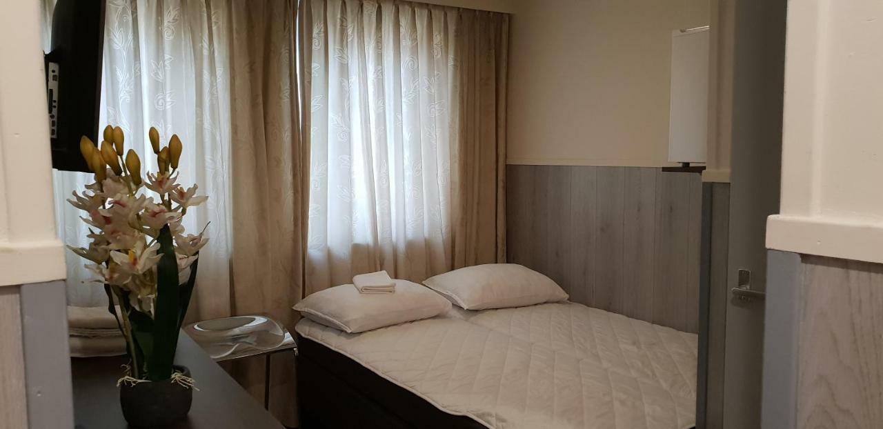 Apartment + Studios Insulinde Тилбург Екстериор снимка